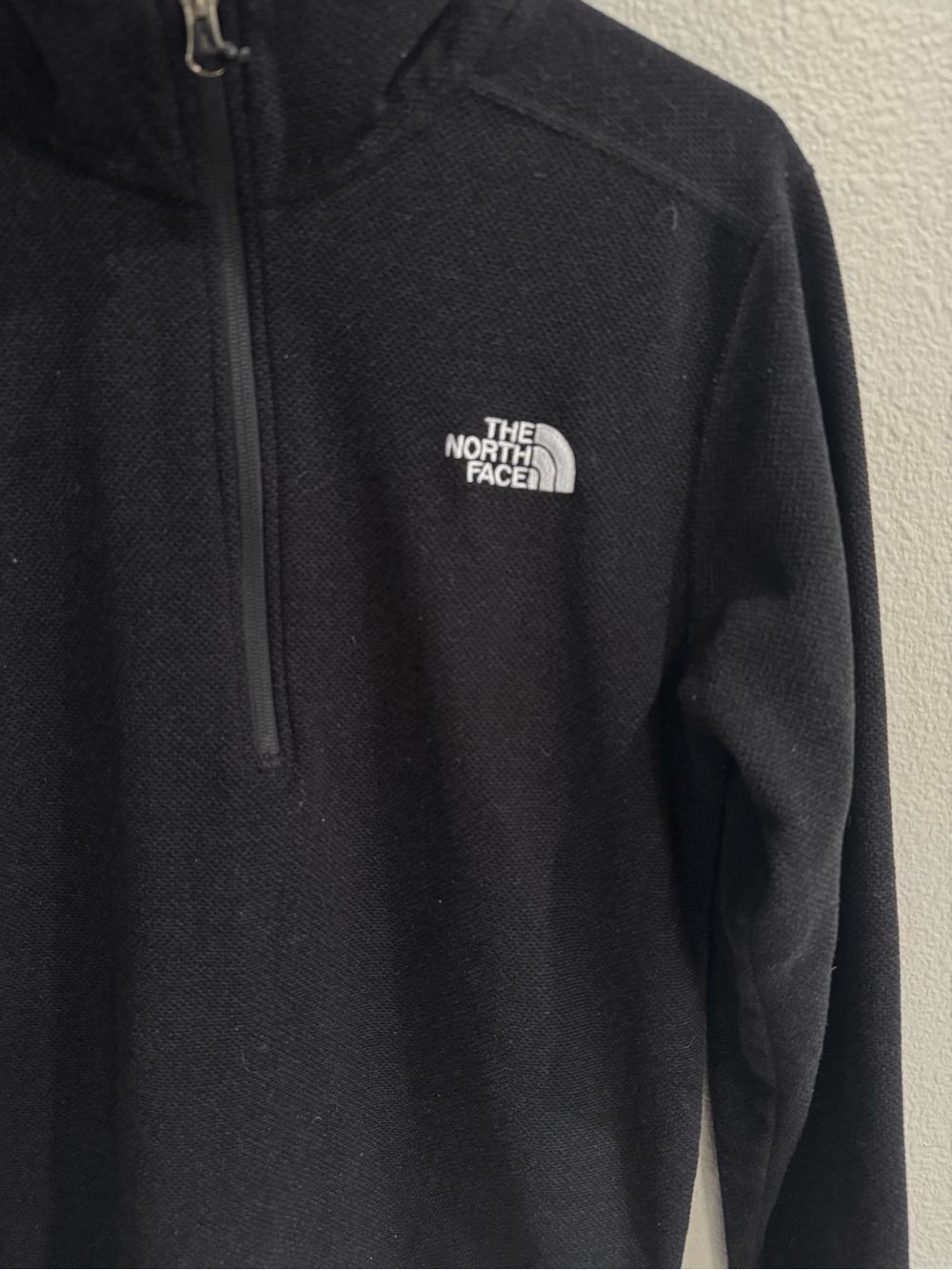 The North face, Textured Cap Rock Sweater in TNF Black Heather size small - Picture 5 of 9